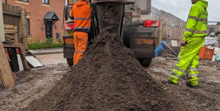 screed 768x388